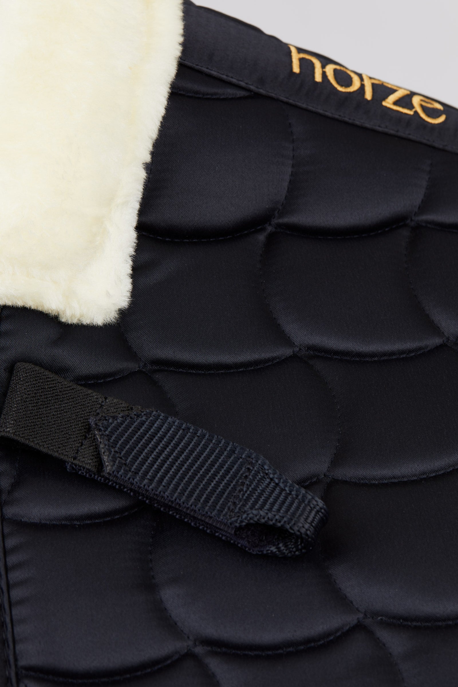 Horze Houston All Purpose Saddle Pad with Faux Fur Saddle Pads