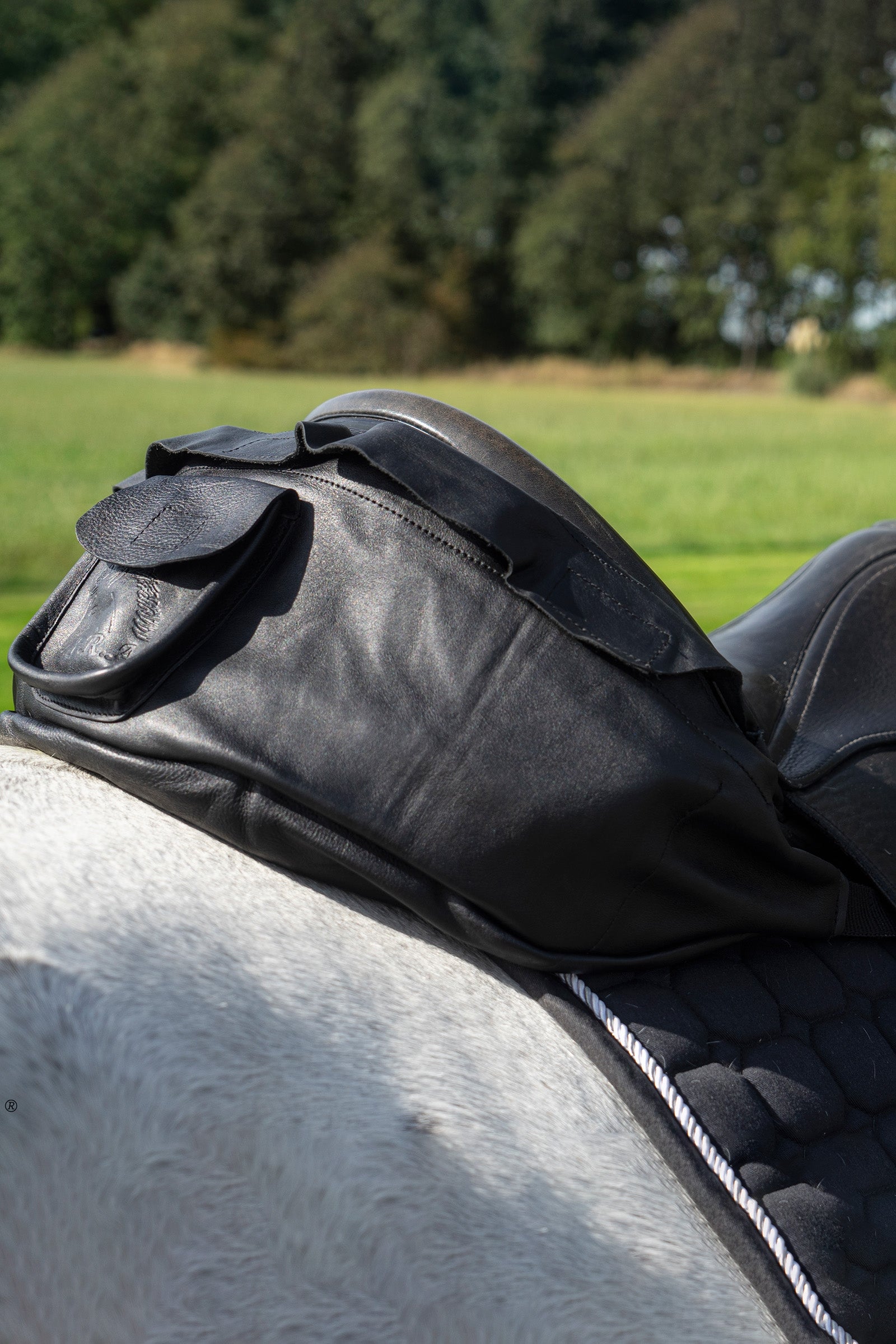 F.R.A. Freedom Riding Articles Taro Saddle Bag Simple Leather Saddles, Girths & Stirrups