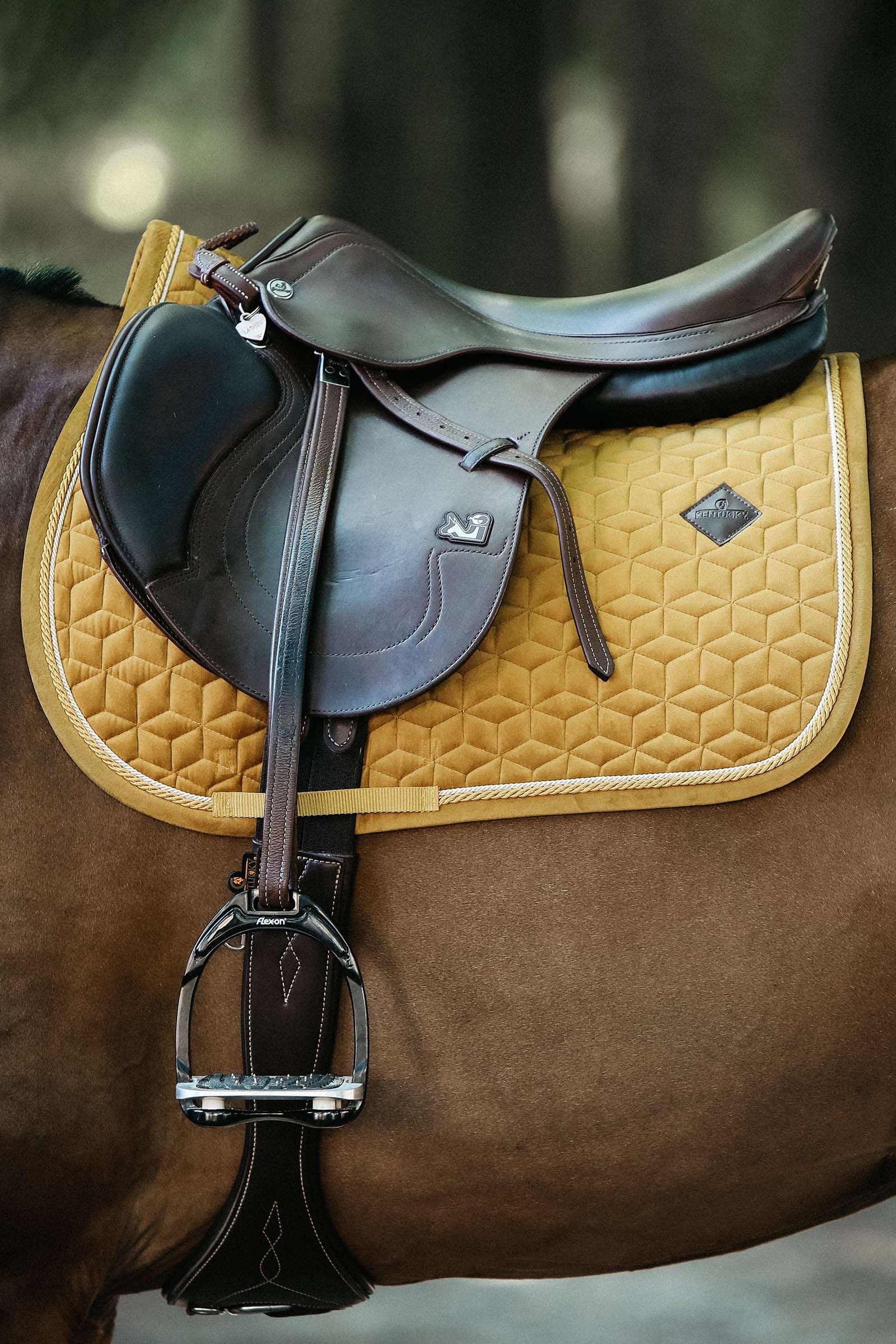 Kentucky Horsewear Velvet Jumping Saddle Pad Saddle Pads