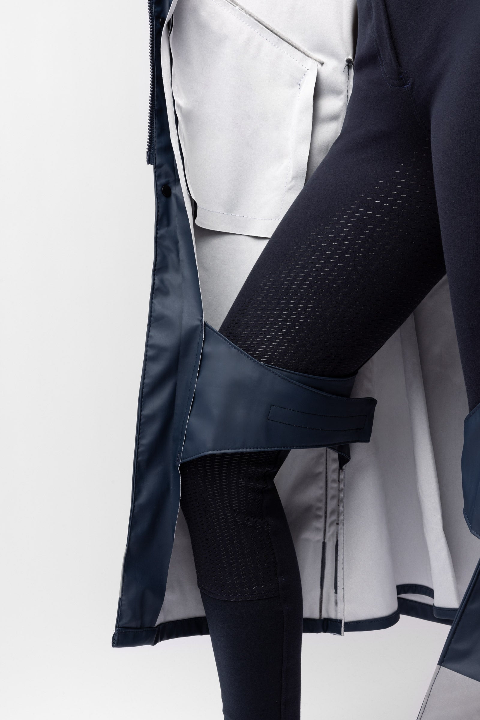 Horze Hazel Women's Long Raincoat with Slits Women’s Riding Clothing