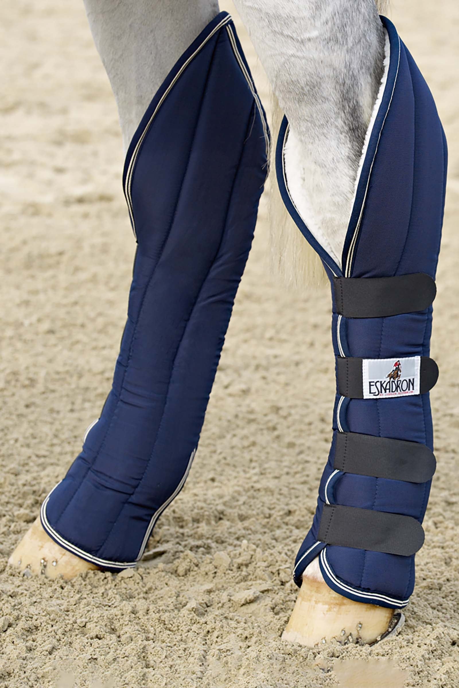 Eskadron Pro Traveller kuljetussuojat takajalkoihin Leg Protection & Hoof Protection for Horses