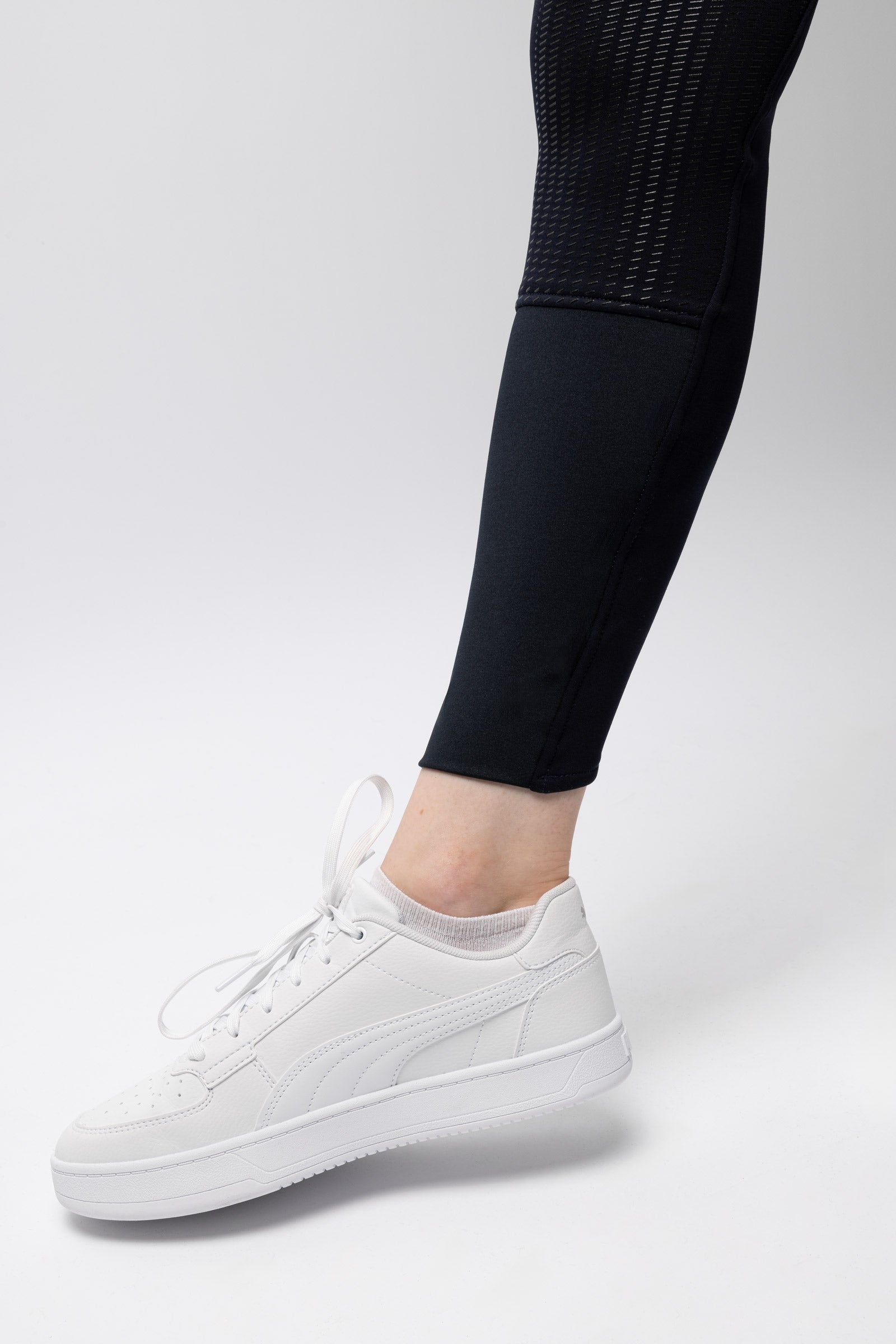 Horze Mira Fullgrip Thermobreeches Womens Breeches