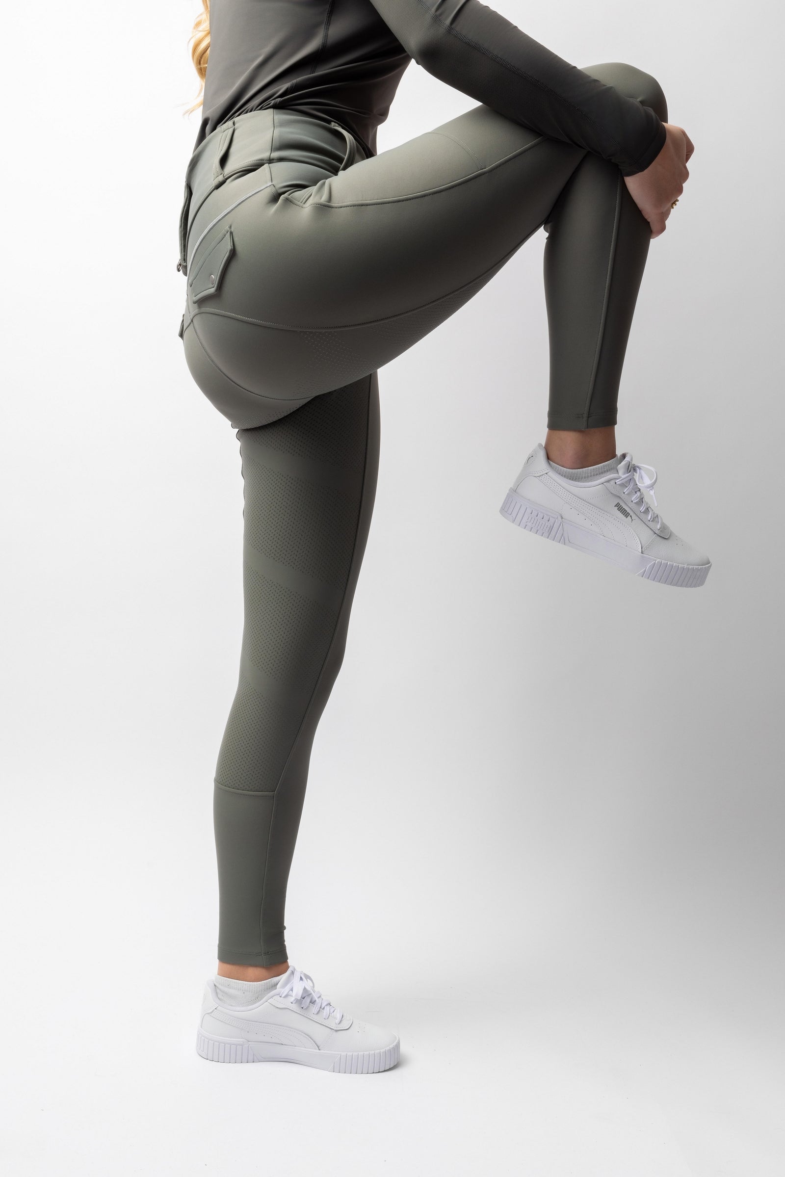 B Vertigo Chiara Women's Compression Hybrid Breeches With Full Grip Womens Breeches