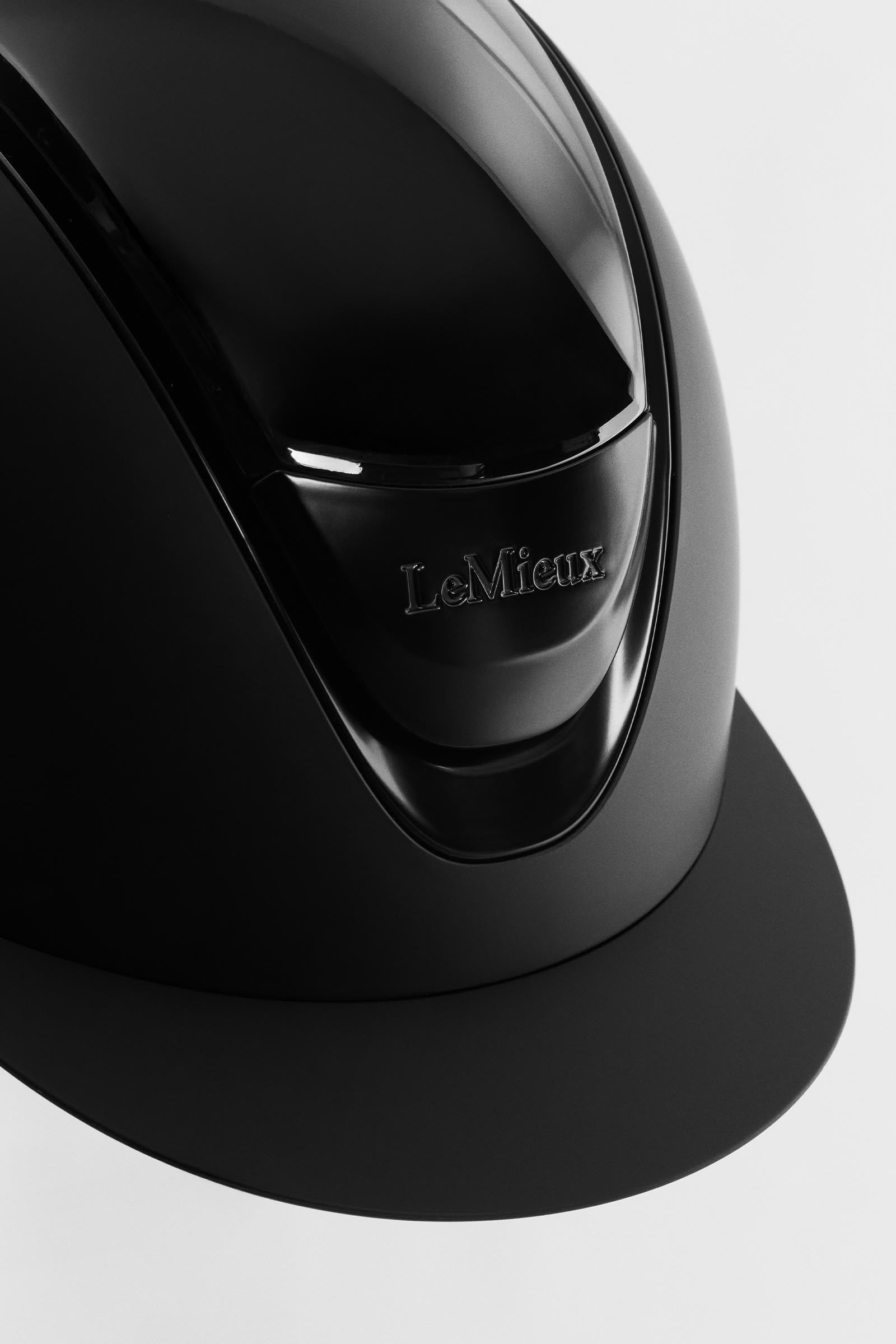 Pack shot 2