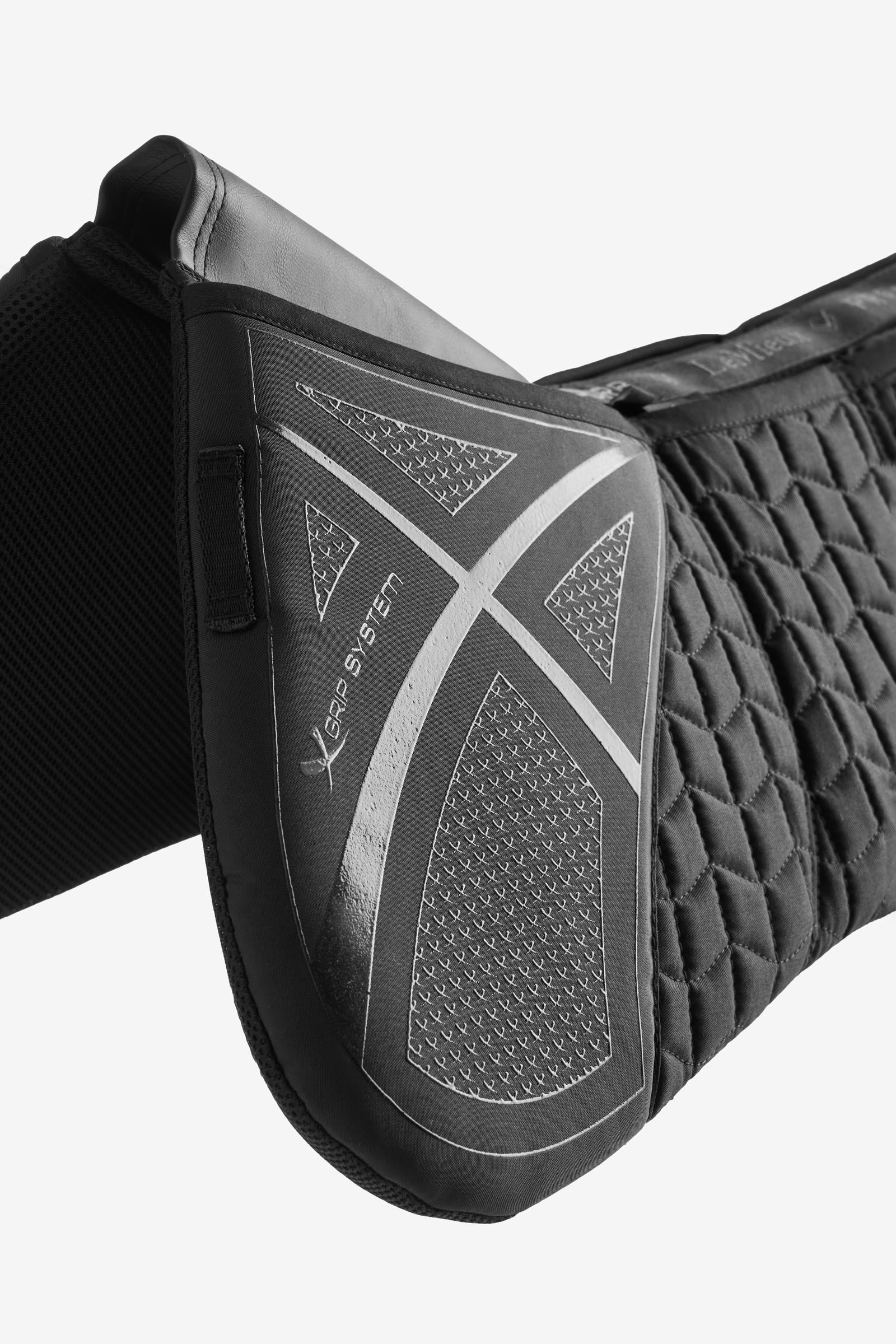 LeMieux Prosorb 3-tasku tikattu puolipehmuste Satulahuovat