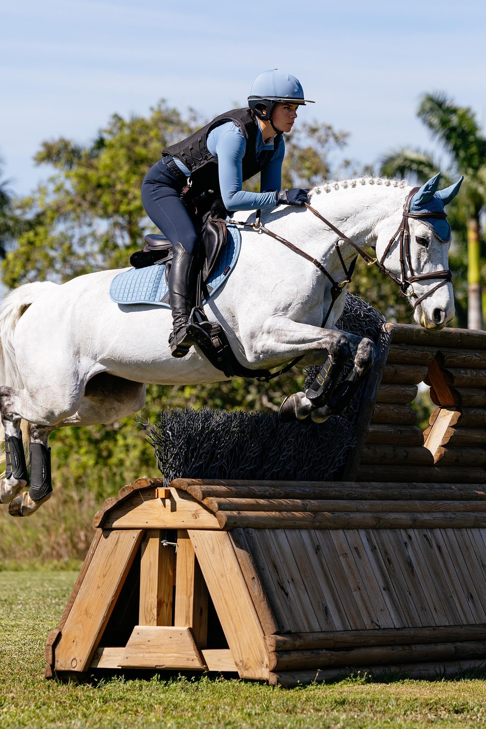 LeMieux Lemieux Suede Close Contact Square Saddle Pad Saddle Pads
