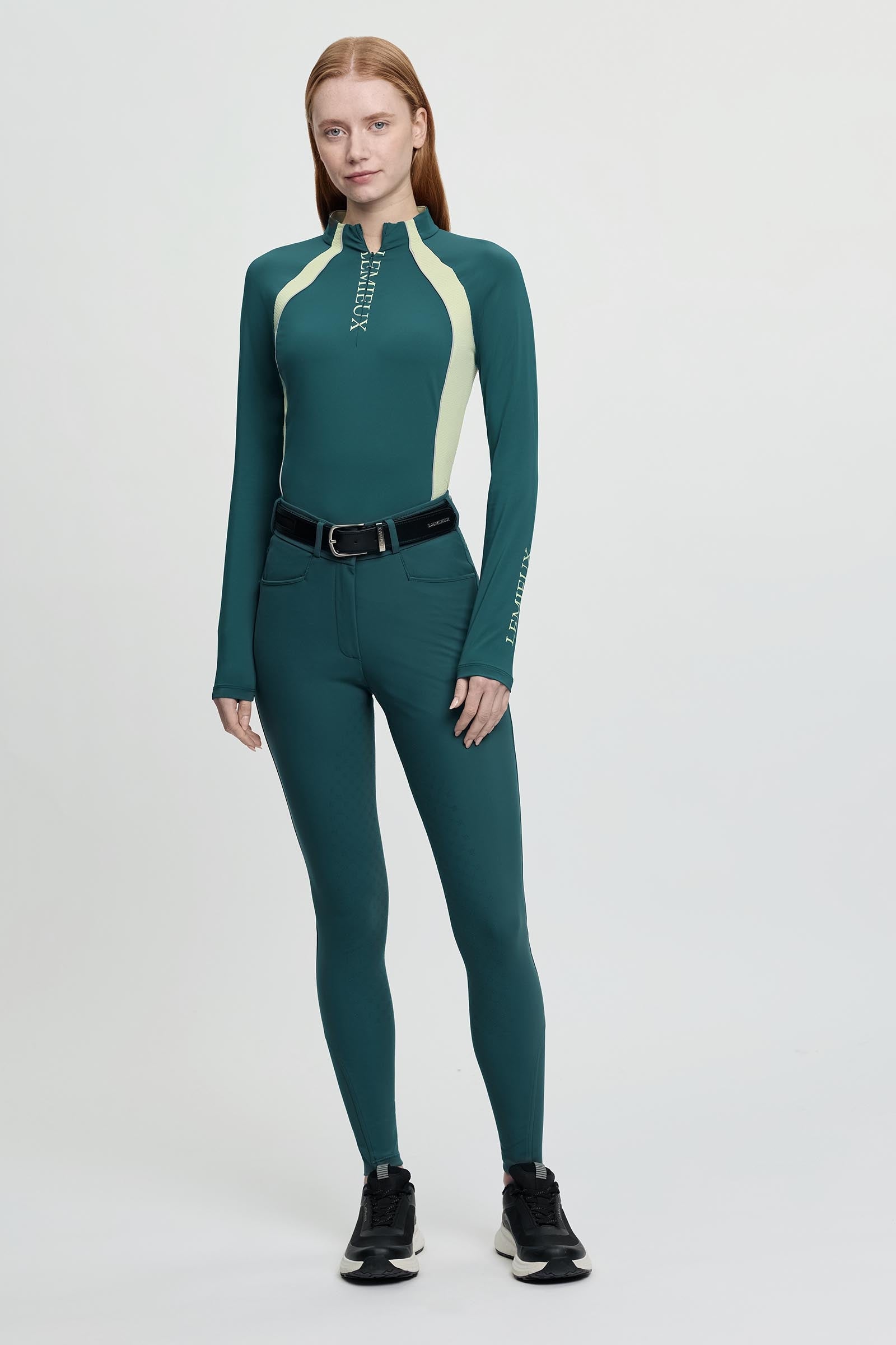 Model shot 6