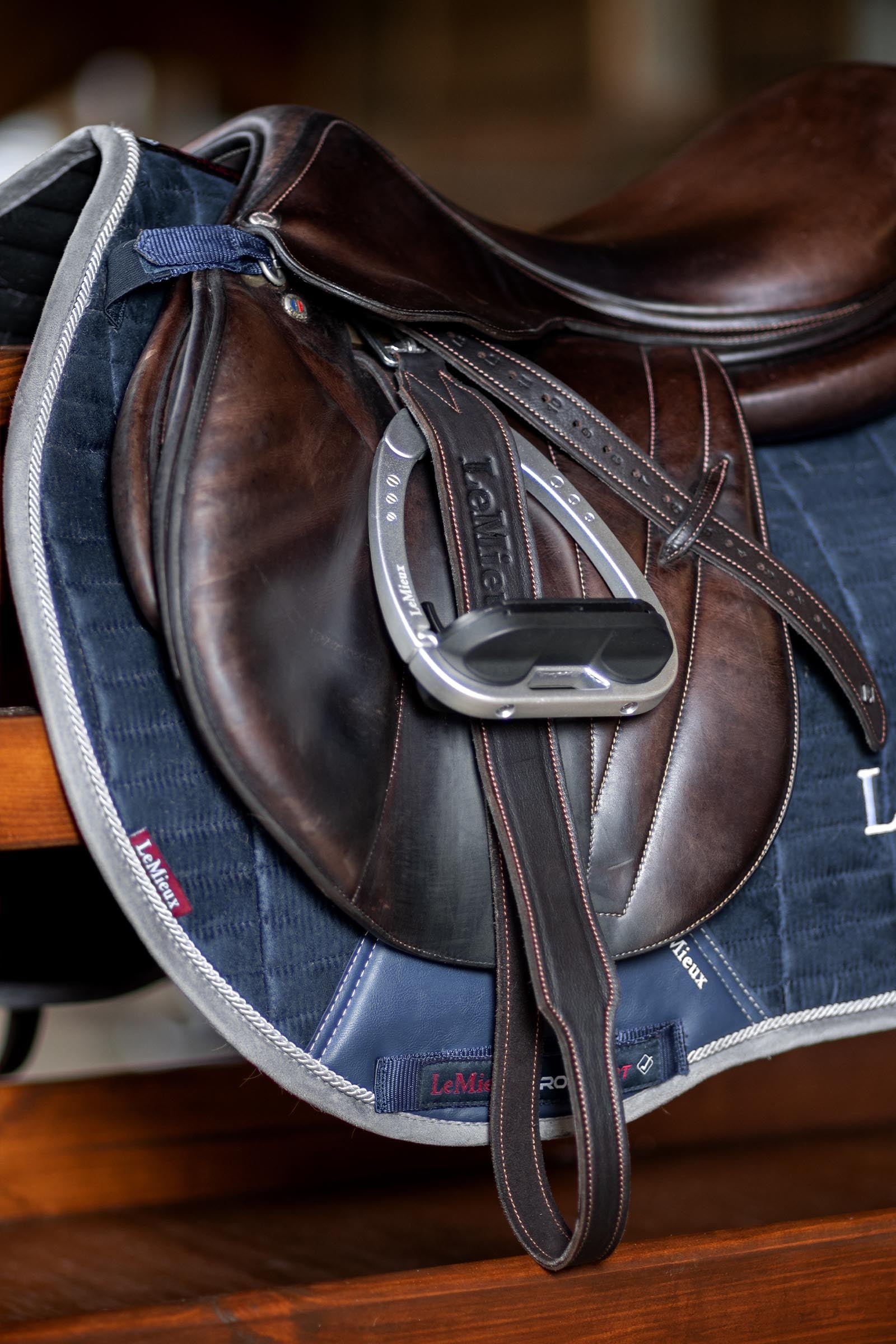 LeMieux Vector Pro Stirrup Leathers Saddles, Girths & Stirrups