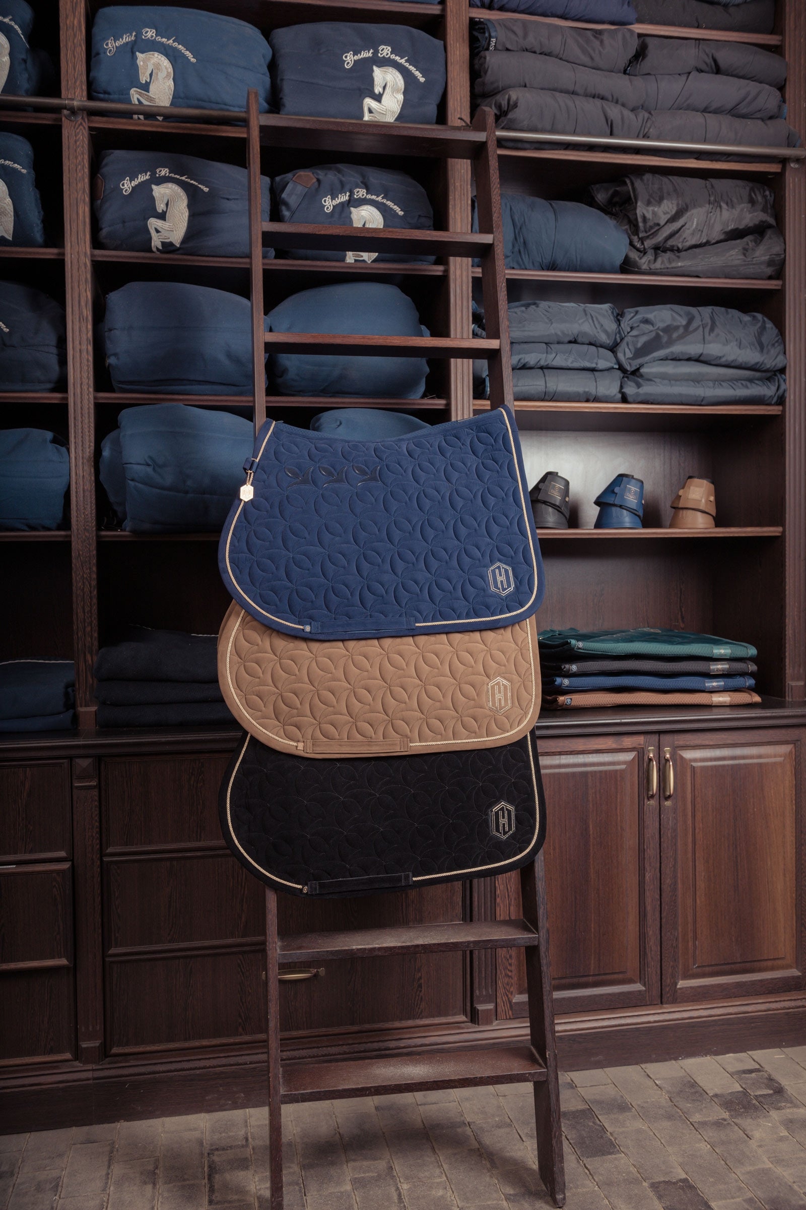 Eskadron Heritage AW24 Velour Emblem All Purpose Saddle Pad Saddle Pads