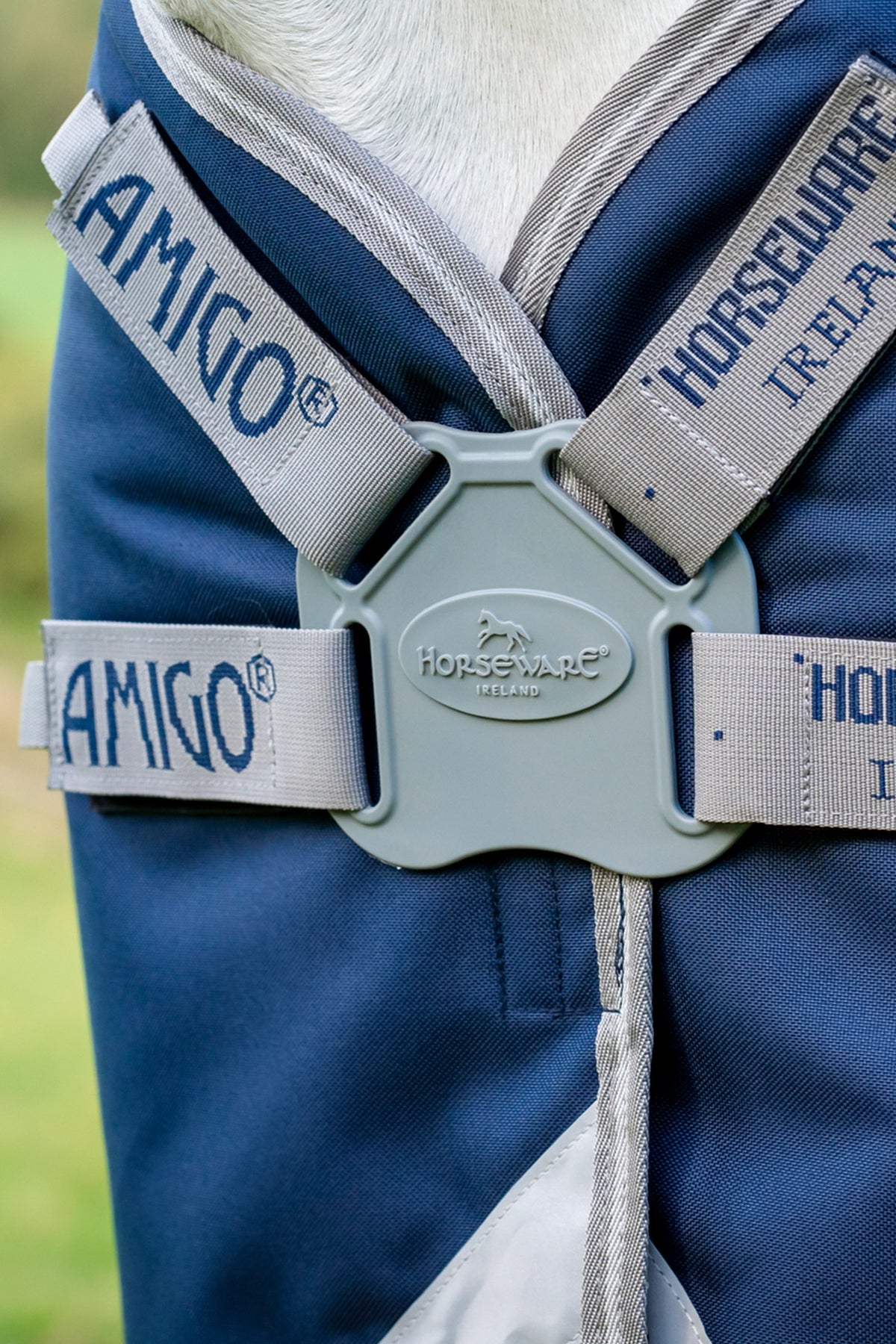 Horseware Amigo 1200D FieldSafe Plus Turnout With Detachable Neck, 50 g Horse Rugs