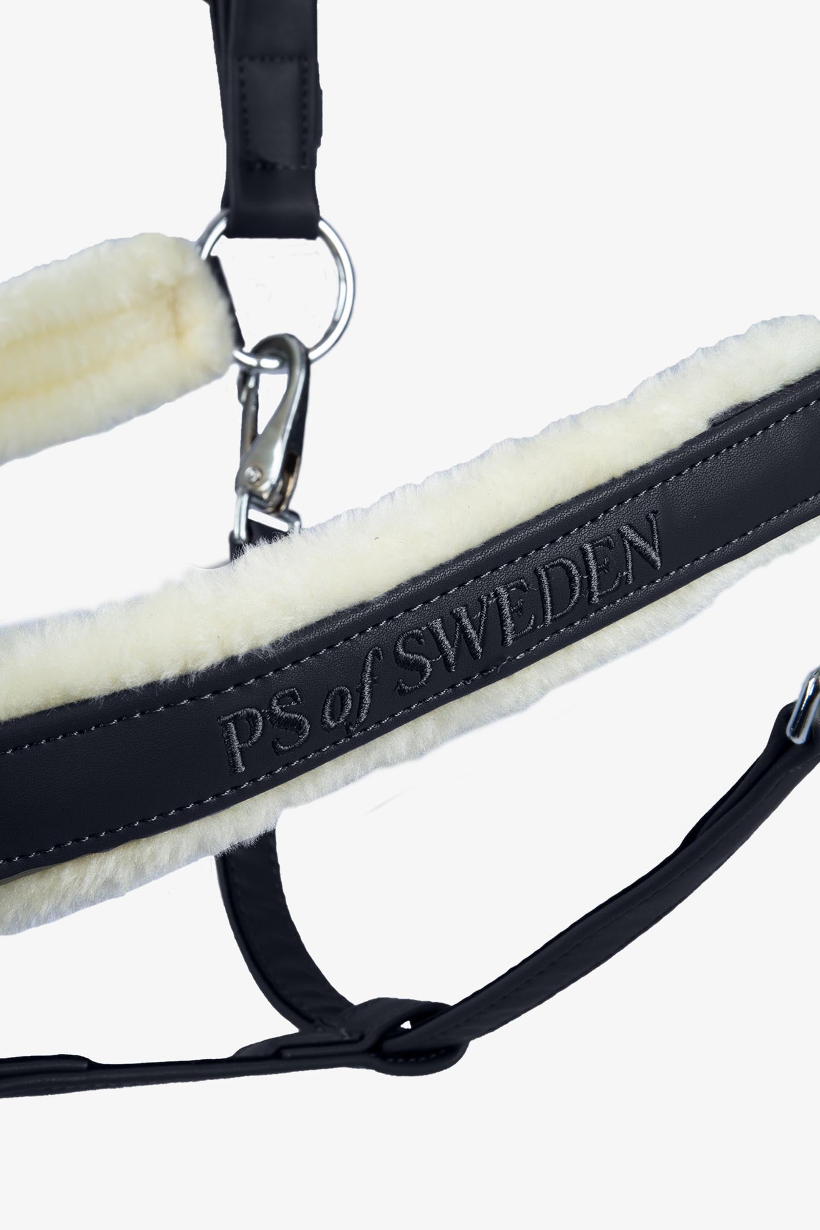 PS of Sweden Premium Fluffy Halter Halters & Leads