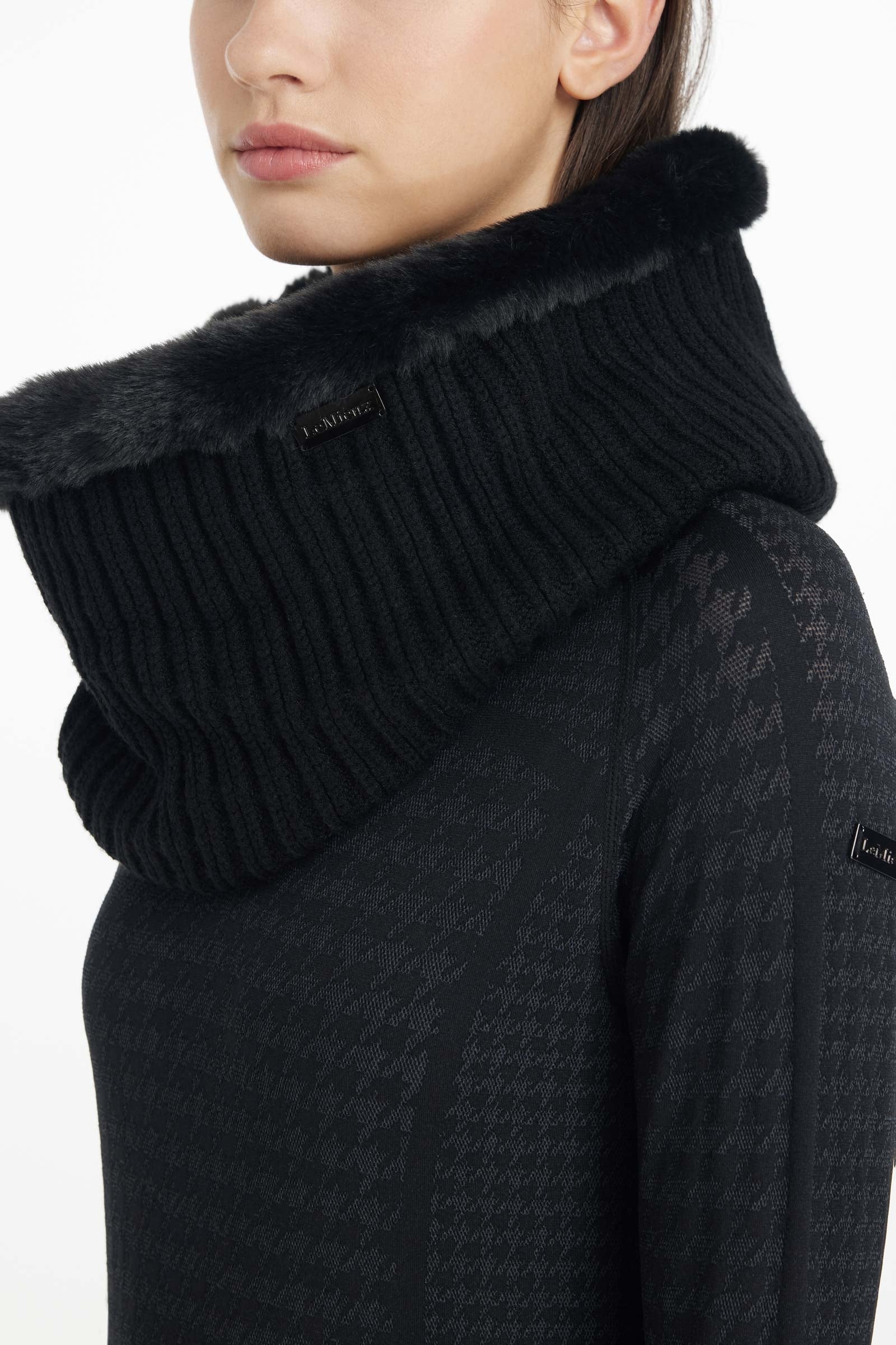 LeMieux Aspen Loop Scarf Accessories