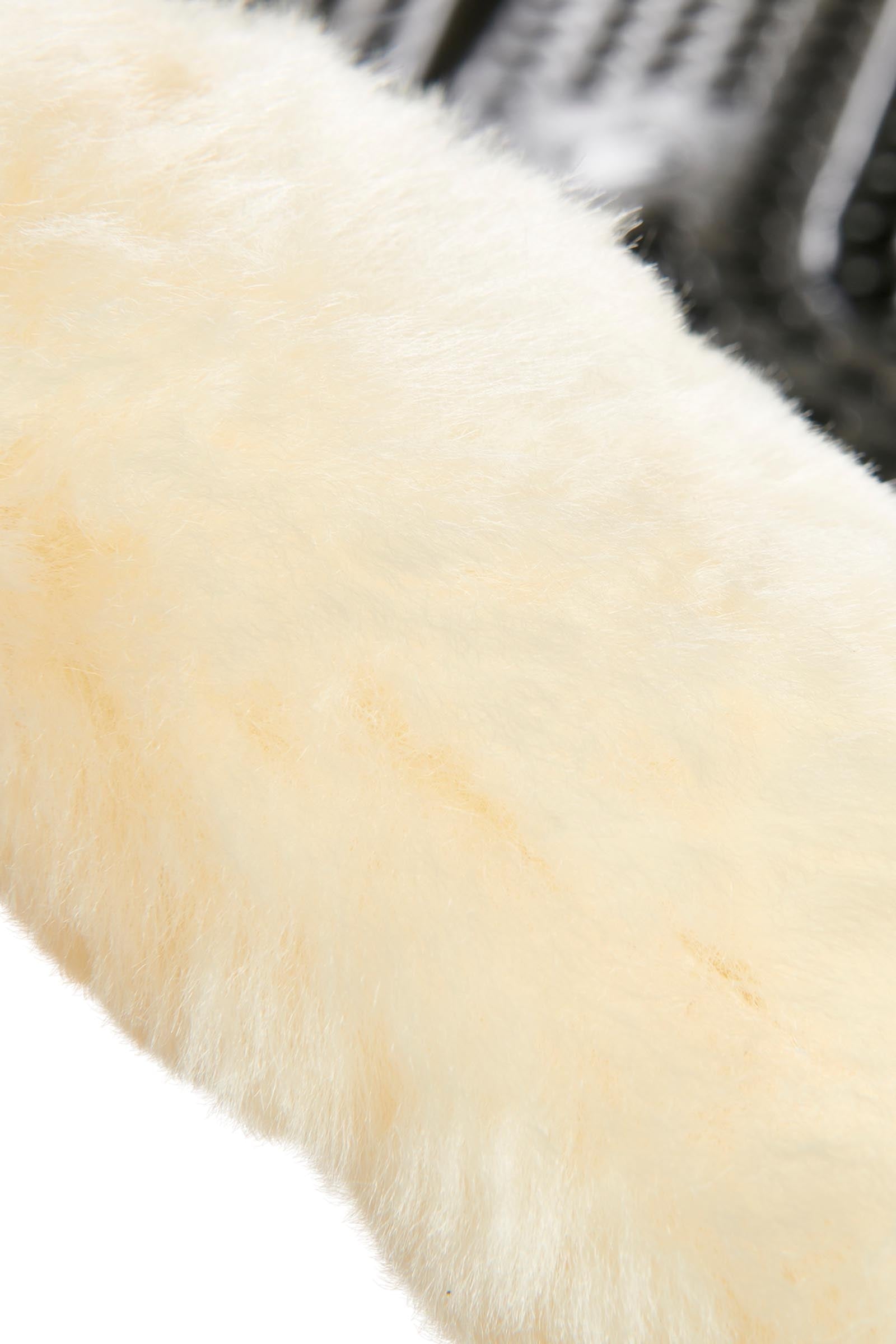 Acavallo Gel Non Slip Classic With Sheepskin Cut-Out Rear Riser Saddle Pads