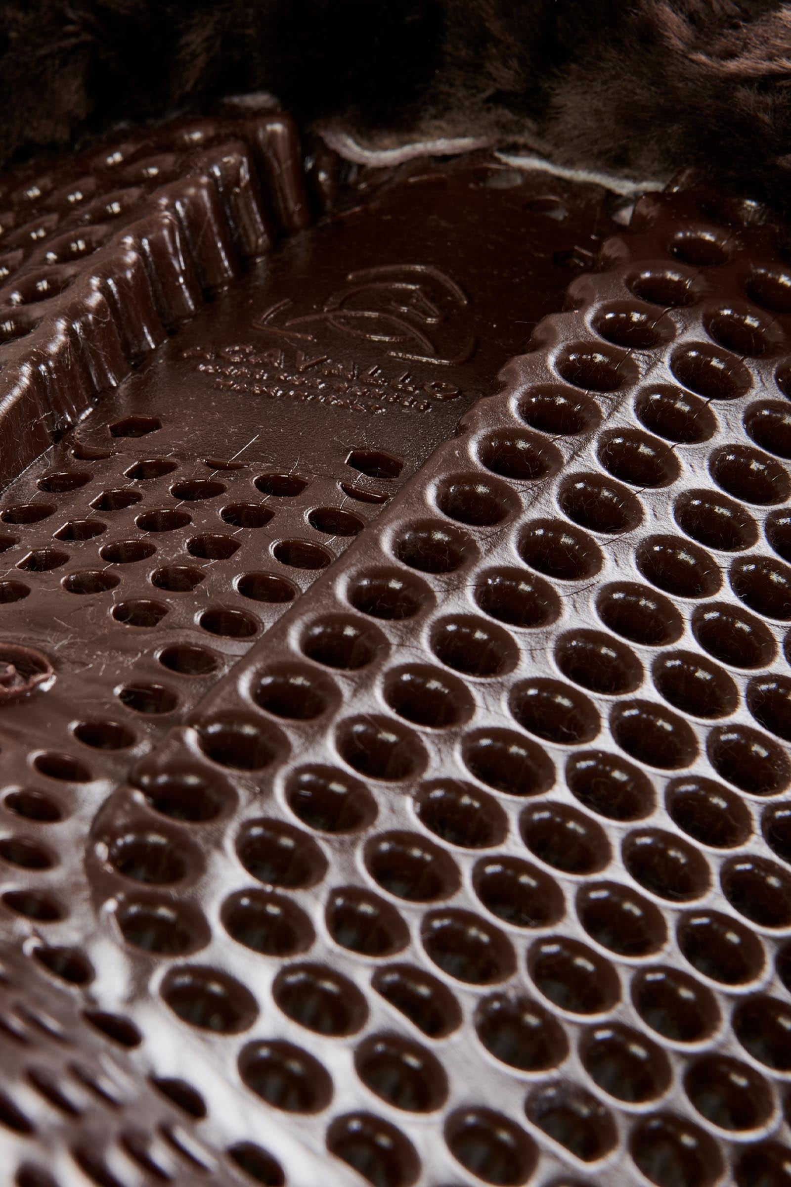 Acavallo Gel Non Slip Classic With Sheepskin Cut-Out Rear Riser Saddle Pads