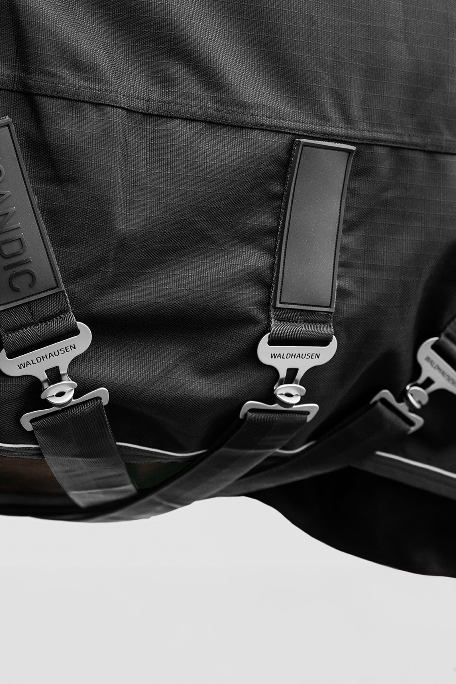 Waldhausen Outdoor Rug Scandic Multi-Layer 150g/50g Horse Rugs