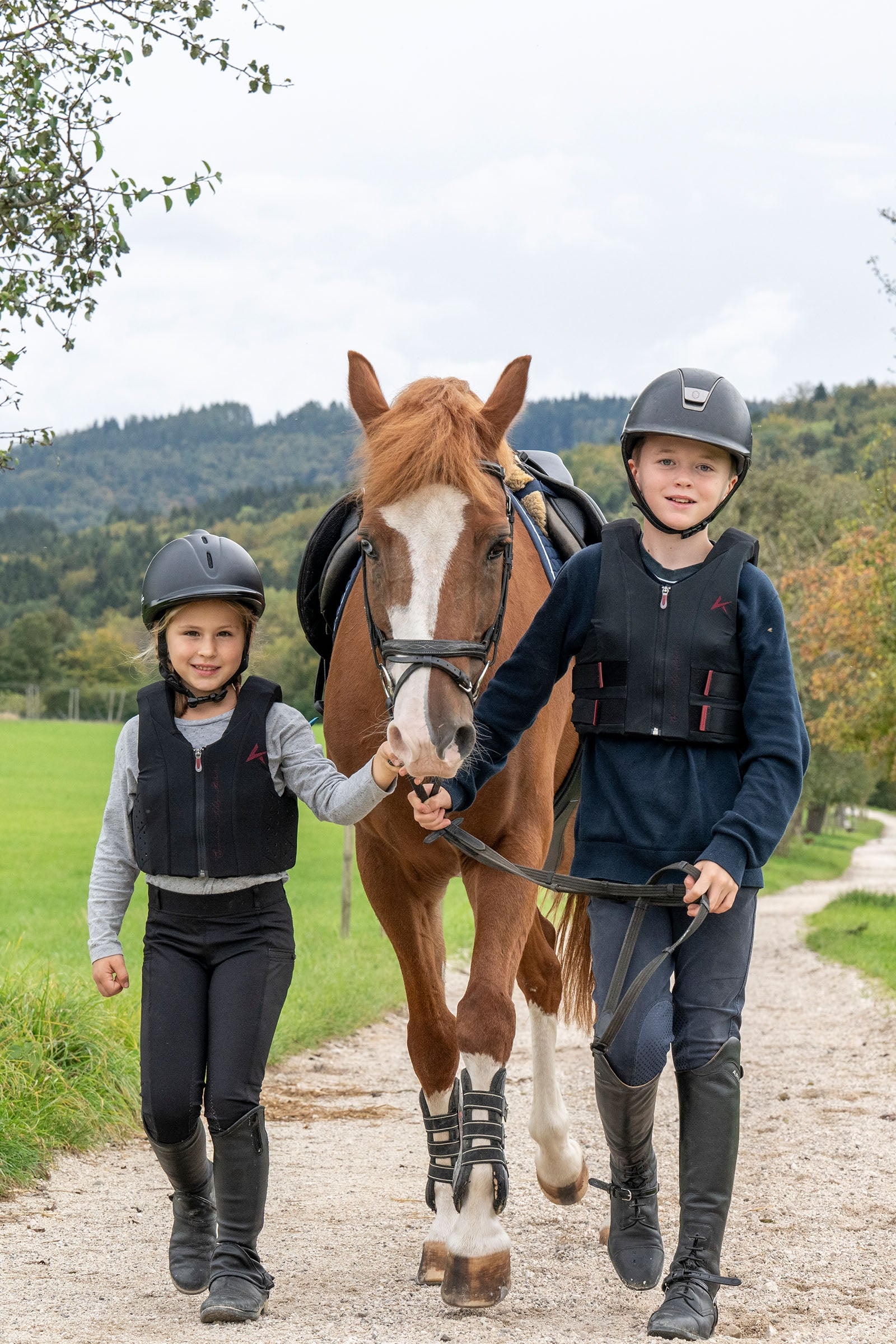 Komperdell Ultra Fit Junior Body Protector Safety Equipment