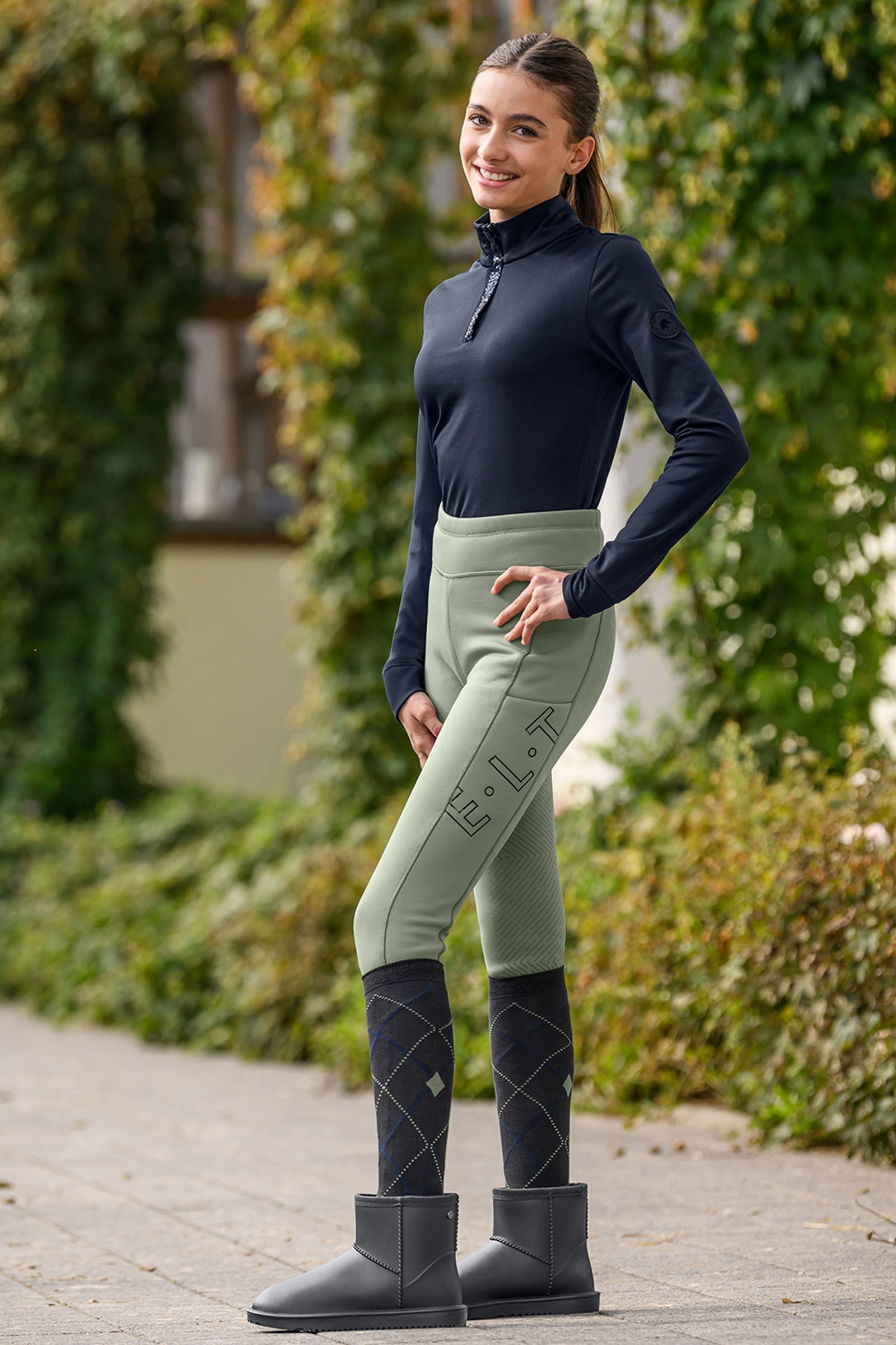 Lifestyle shot 2