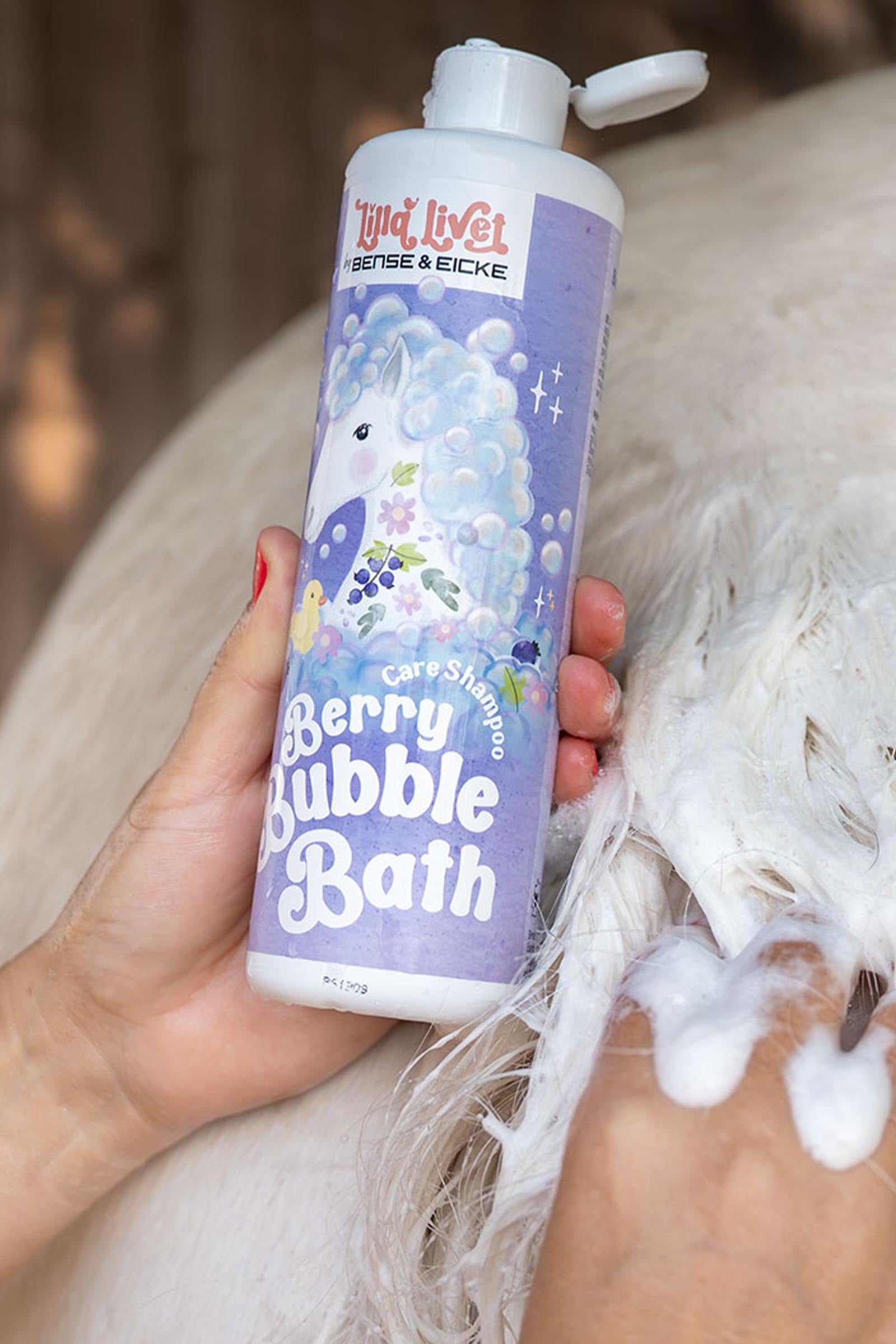 Bense & Eicke Lilla Livet Berry Bubble Bath Care Shampoo, 500 ml Horse Health Care