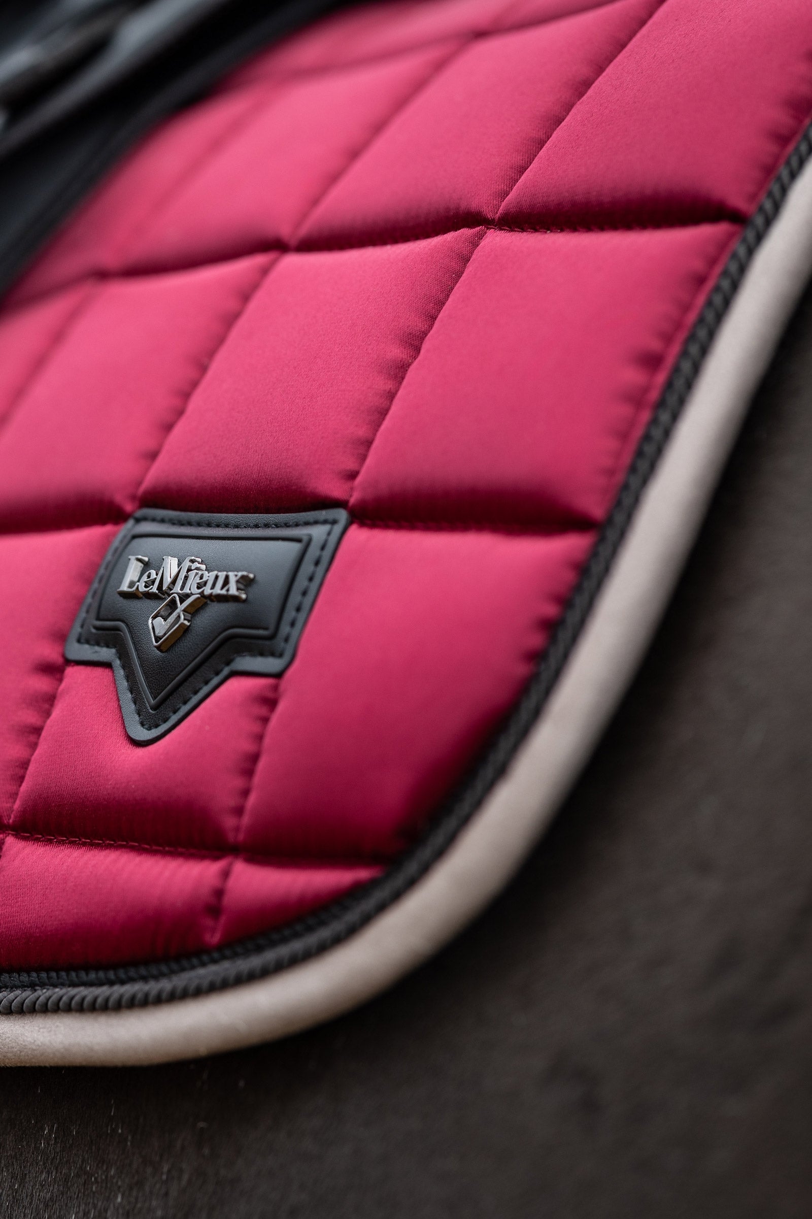 LeMieux Loire Classic Square Close Contact Saddle Pad Saddle Pads