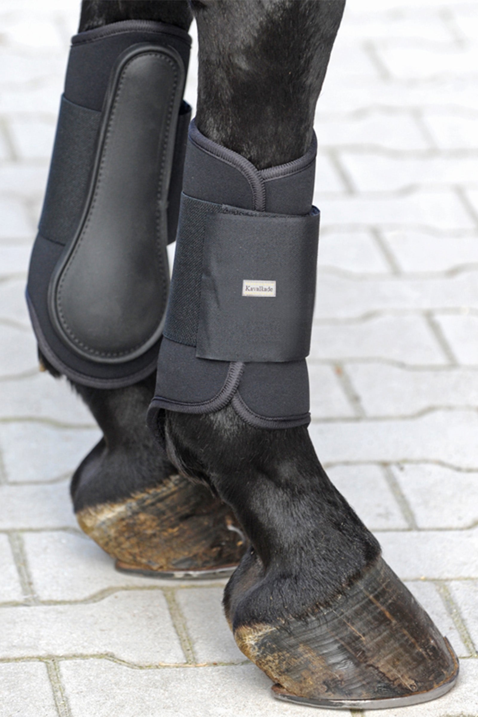 Kavalkade Neoprene pehmeät hivutussuojat takajalkoihin