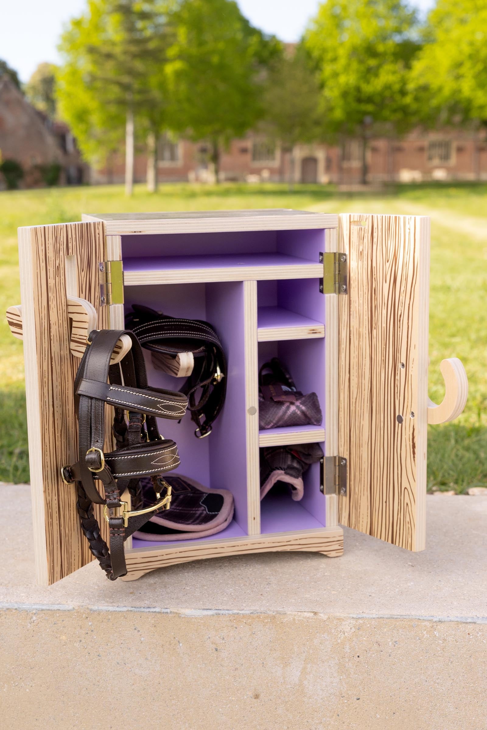 Lifestyle shot 2