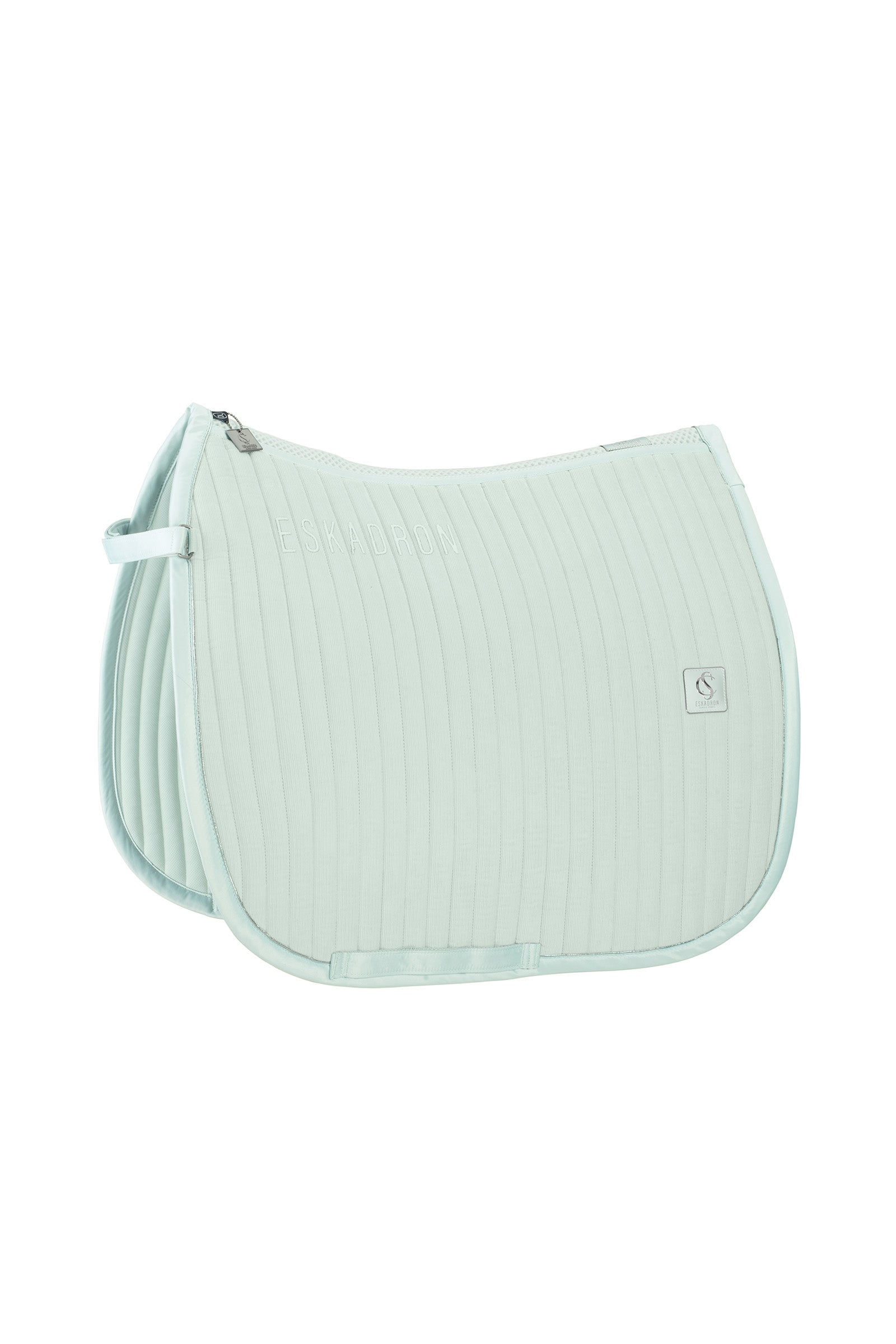 Eskadron Classic Sports Kouluratsastus Satulakankaalla Johdon tunnus SS24 Satulahuovat